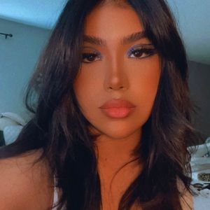 Meet your Posher, Camila